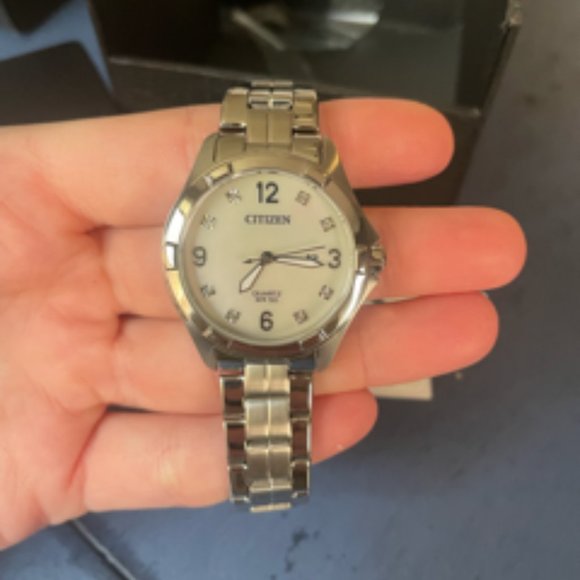 Citizen Women's Eco-Drive Watch - Picture 5 of 7